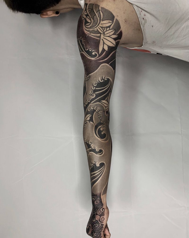 水浪花臂纹身图片_手臂新传统老传统纹身图案