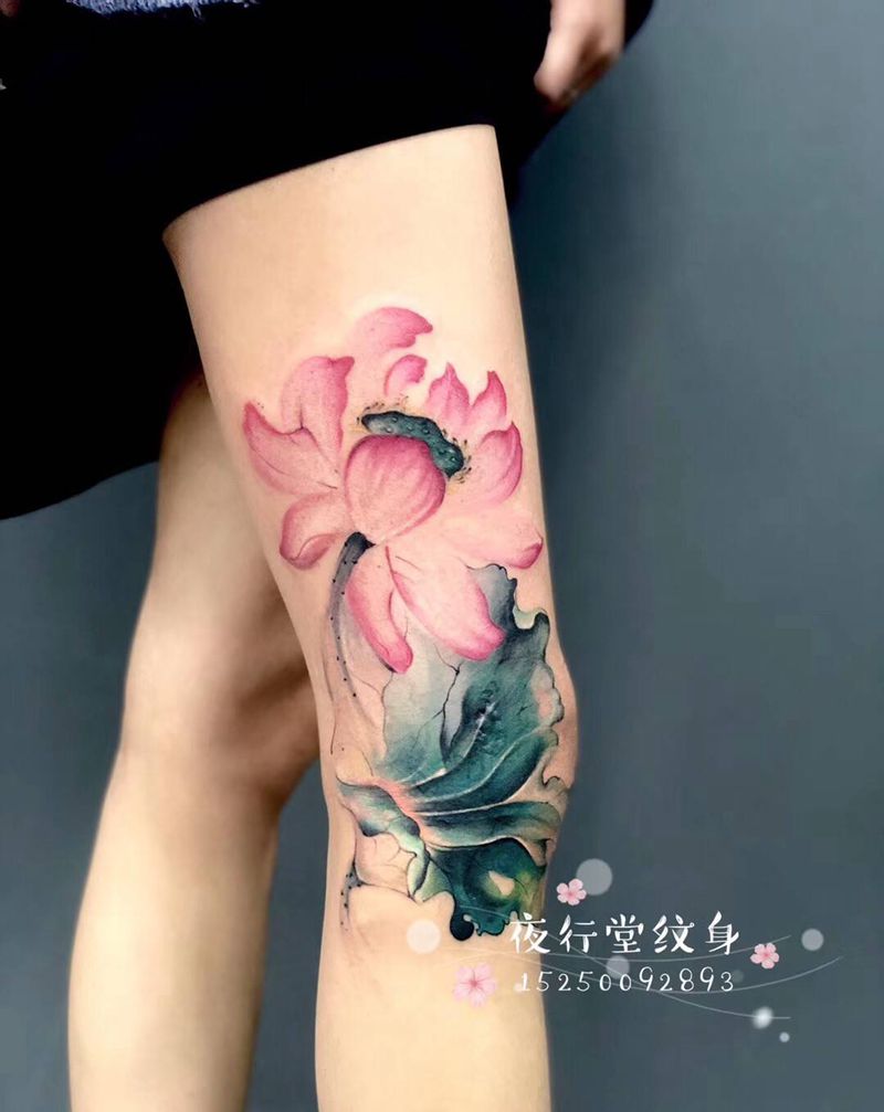 莲花纹身图片_腿部新传统水彩纹身图案