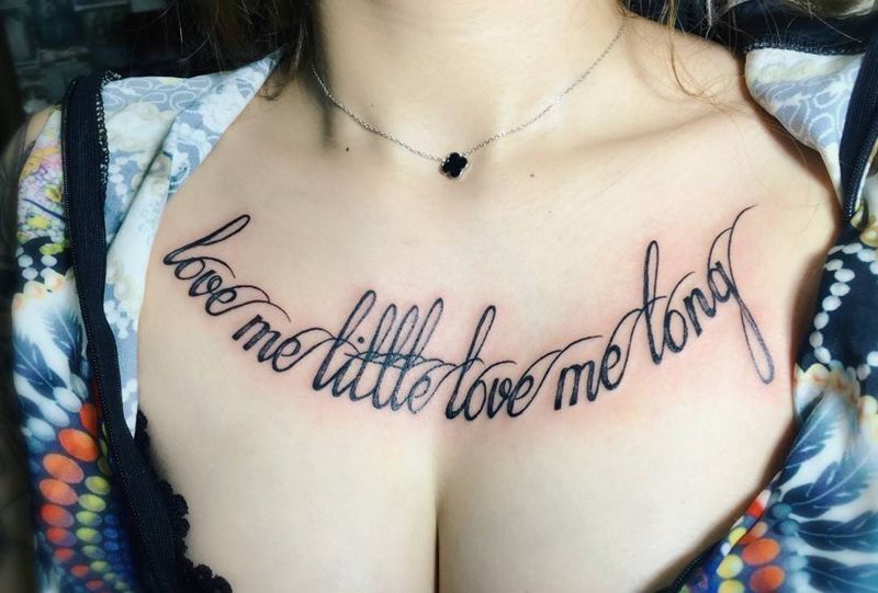 美女花胸纹身图片