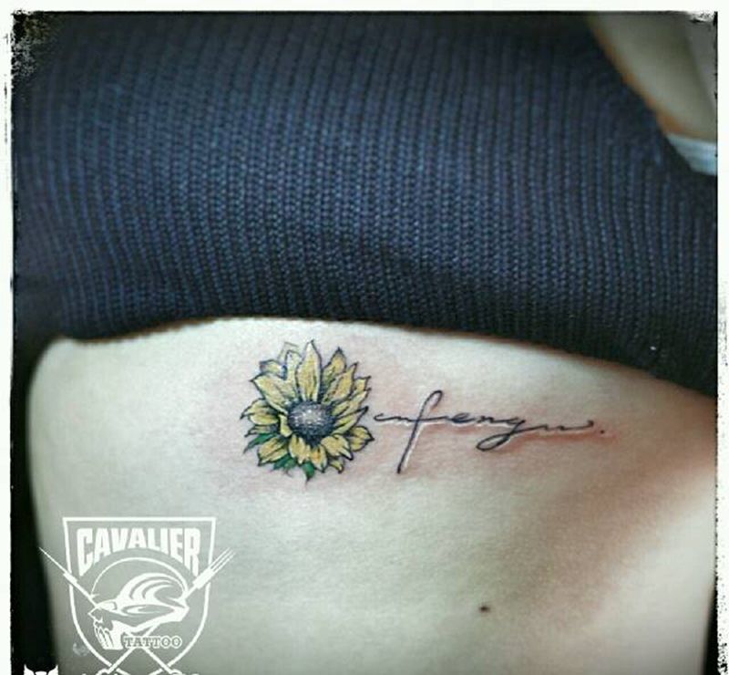 小清新纹身图片_手臂腿部手部清新字符人物植物静物花成品纹身图案