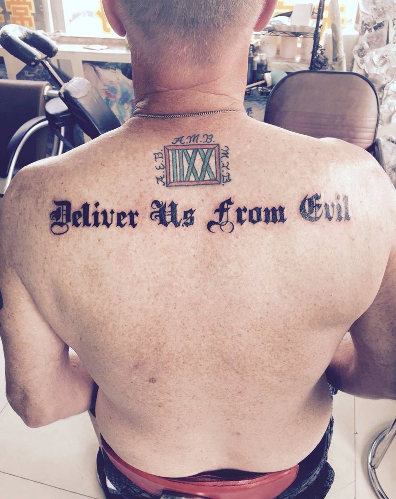 哥特字母纹身图片