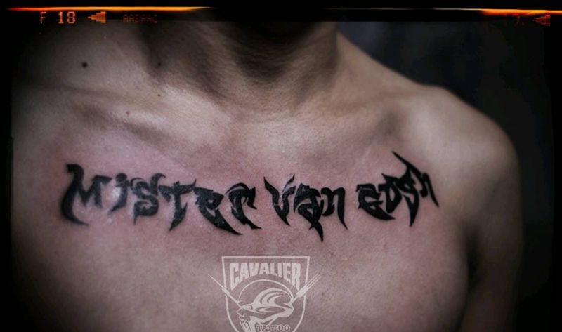 Mister Von Gogh纹身图片_胸部欧美清新字符原创成品纹身图案