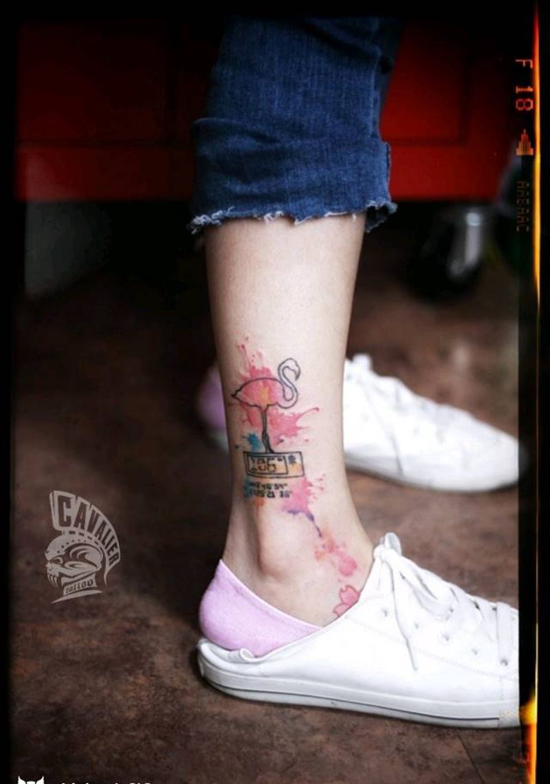 水彩上色纹身图片_腿部清新几何字符动物成品纹身图案