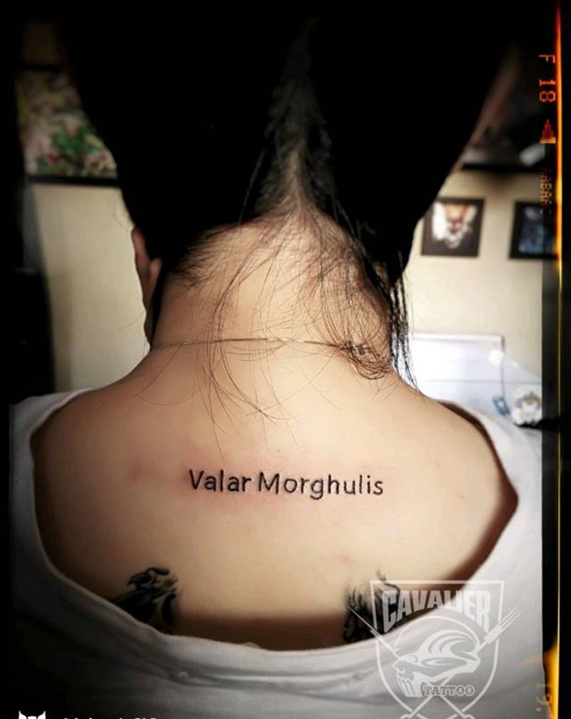 Valar Morghulis纹身图片_颈部清新字符成品纹身图案