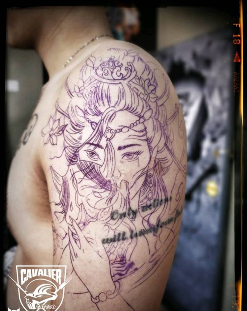 艺妓遮盖小字母纹身图片_手臂传统人物成品纹身图案