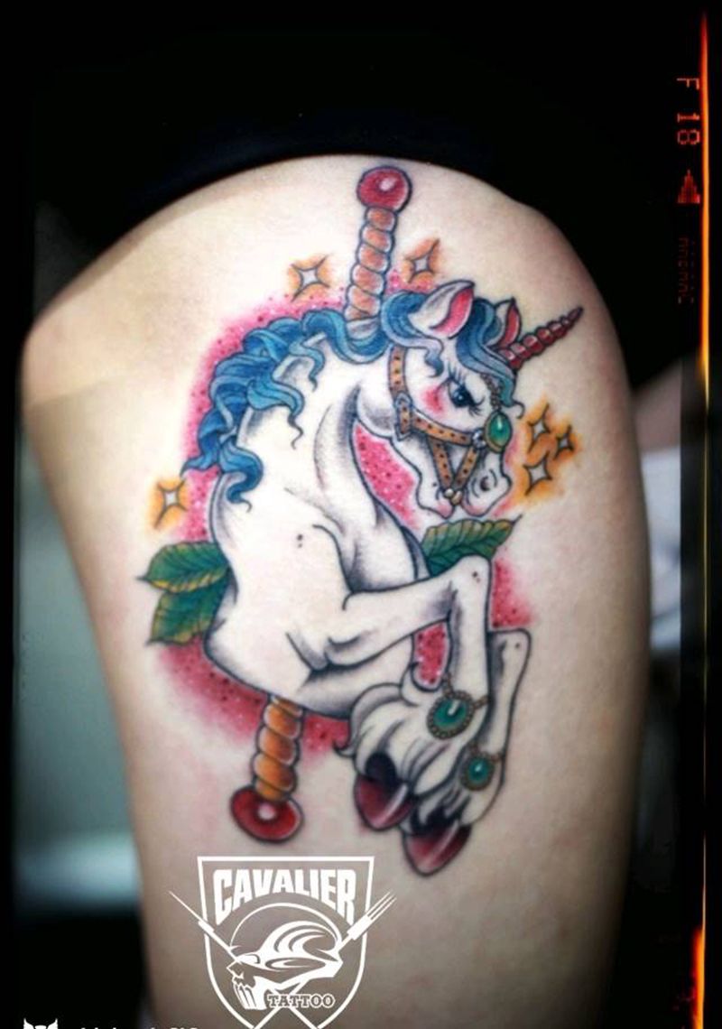 独角兽纹身图片_腿部欧美清新动物鬼神成品纹身图案