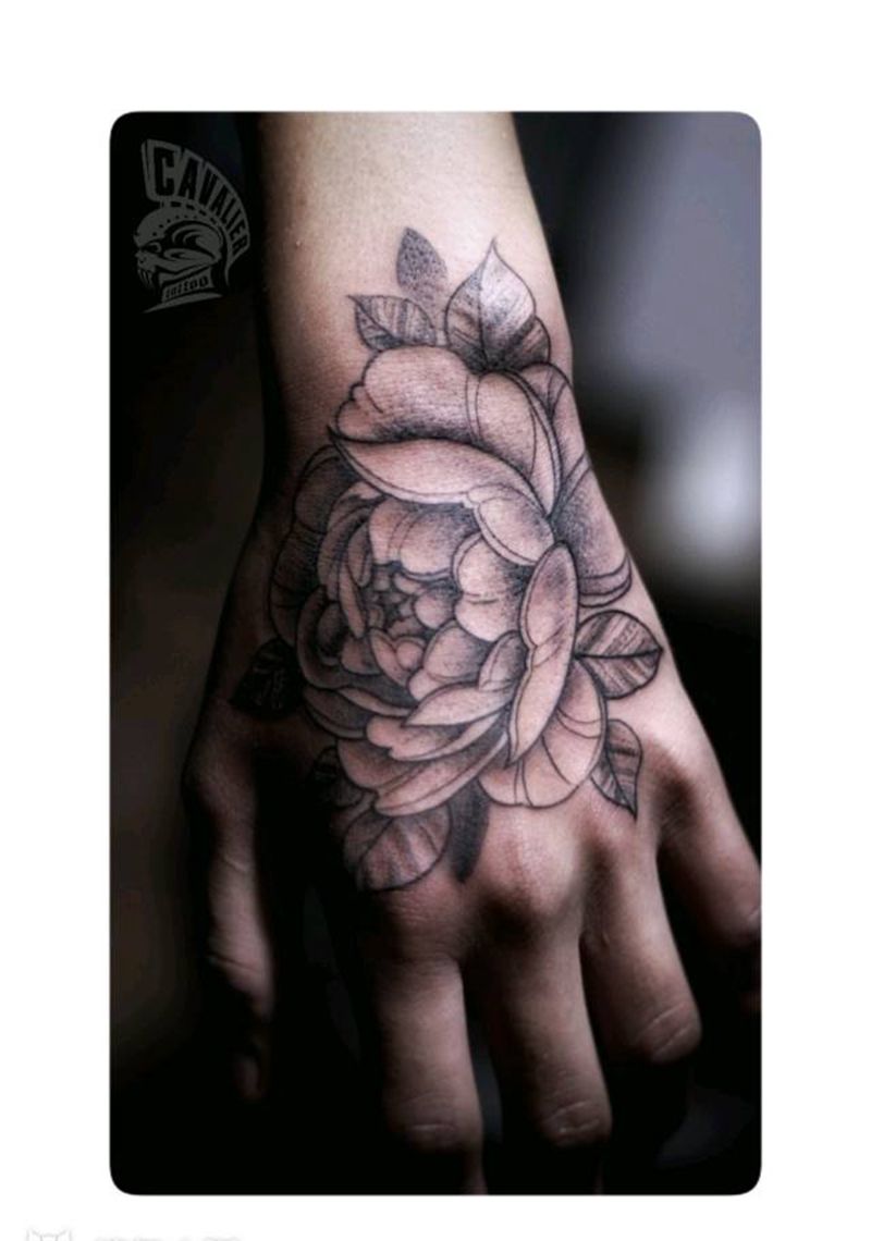 手背玫瑰花纹身图片_手部点刺几何纹身图案