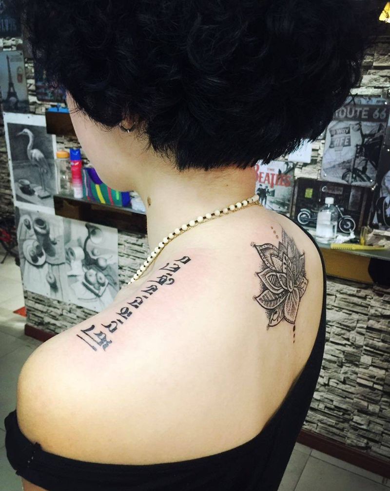 梵文梵花纹身图片_肩部颈部腿部背部胸部清新字符静物图腾纹身图案