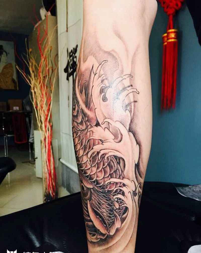 原创锦鱼完工纹身图片