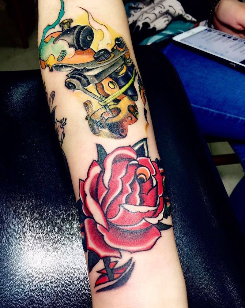 school小臂纹身图片_成品胸部背部手臂腿部肩部欧美清新植物静物纹身图案