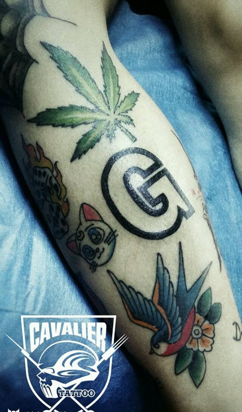 Old school 拼接花腿纹身图片_腿部欧美传统几何字符动物人物静物鬼神成品纹身图案