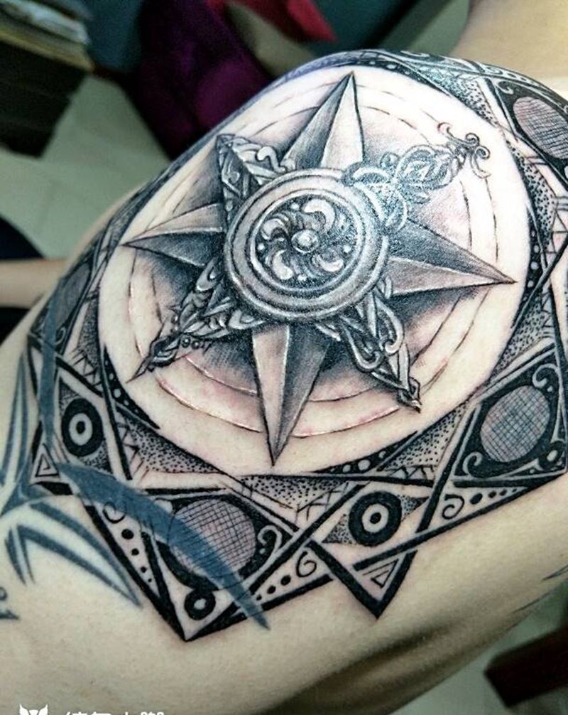 方向感纹身图片