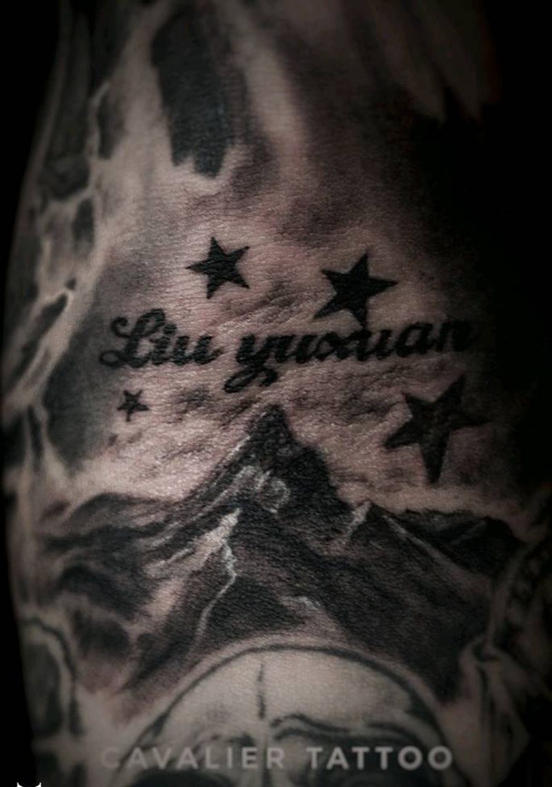 越过山丘纹身图片_手臂欧美写实纹身图案