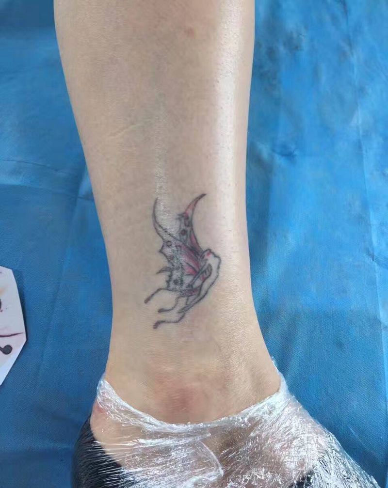 遮盖玫瑰纹身图片