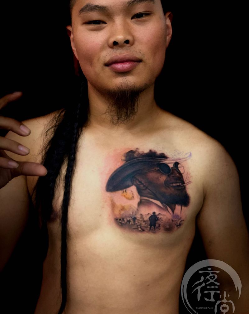 被解救的姜戈纹身图片_胸部背部欧美写实人物纹身图案