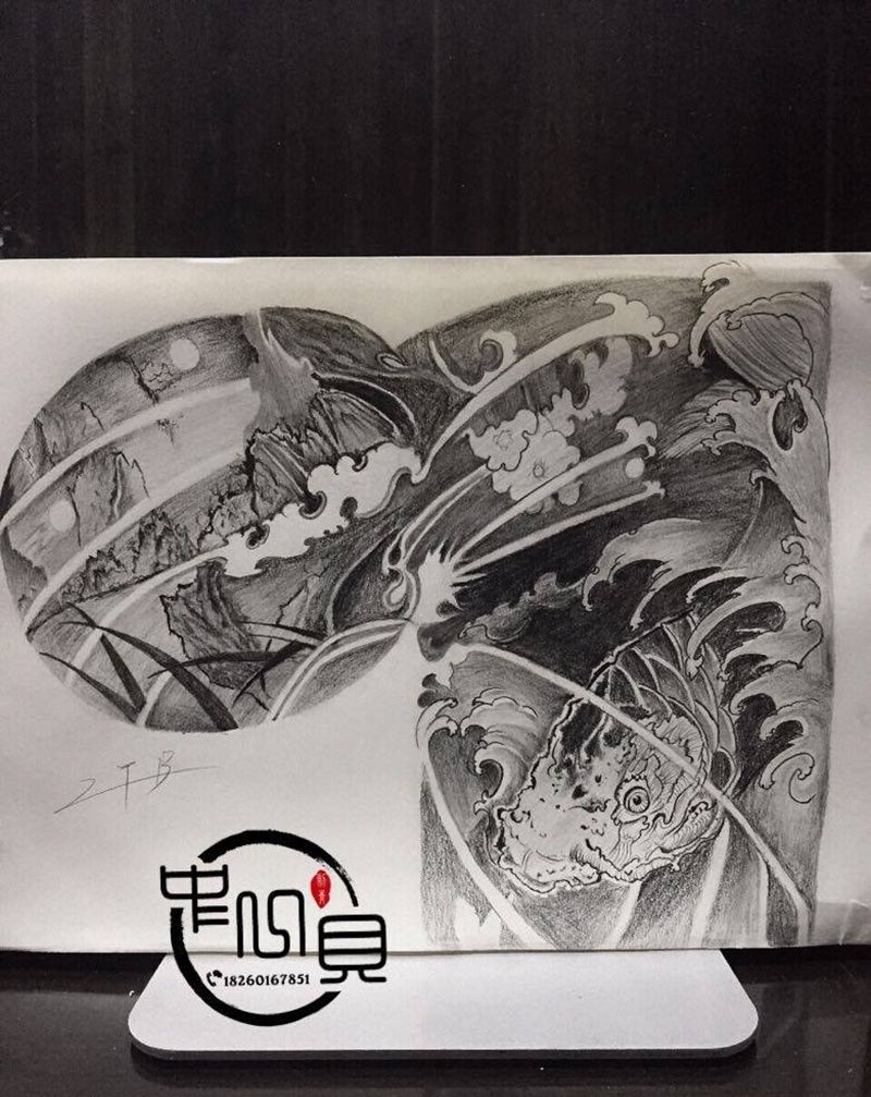 山水鱼半甲纹身图片_手臂腹部纹身图案