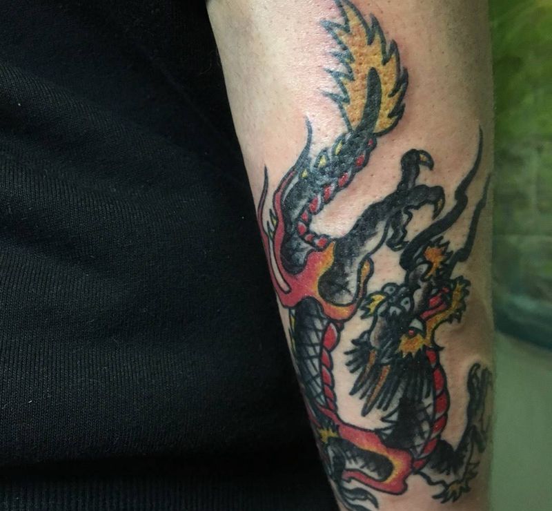 old school 龙纹身图片