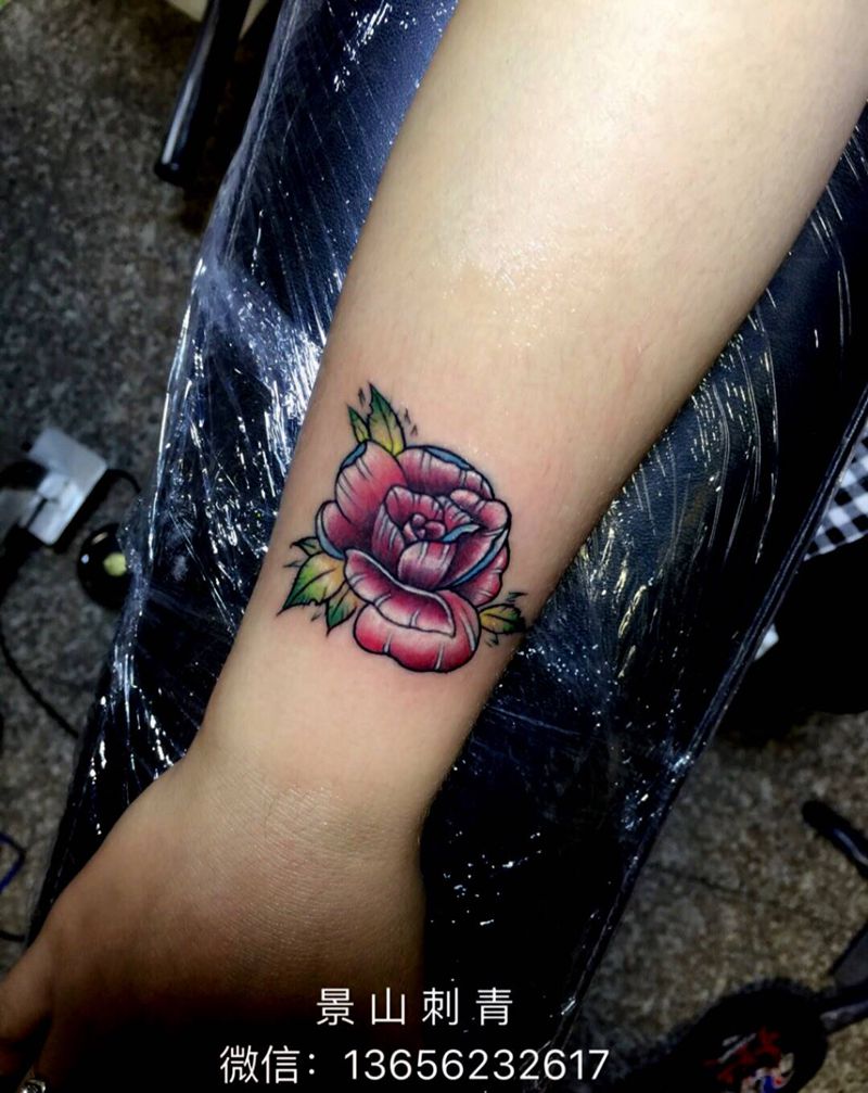 花纹身图片_手臂纹身图案