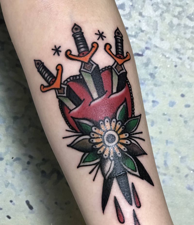 old school 扎❤️纹身图片_手臂Old School纹身图案