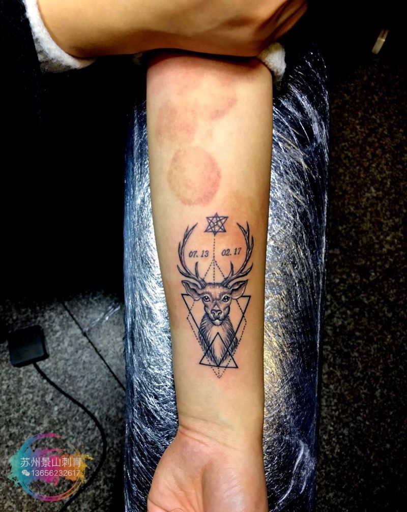 鹿头纹身图片