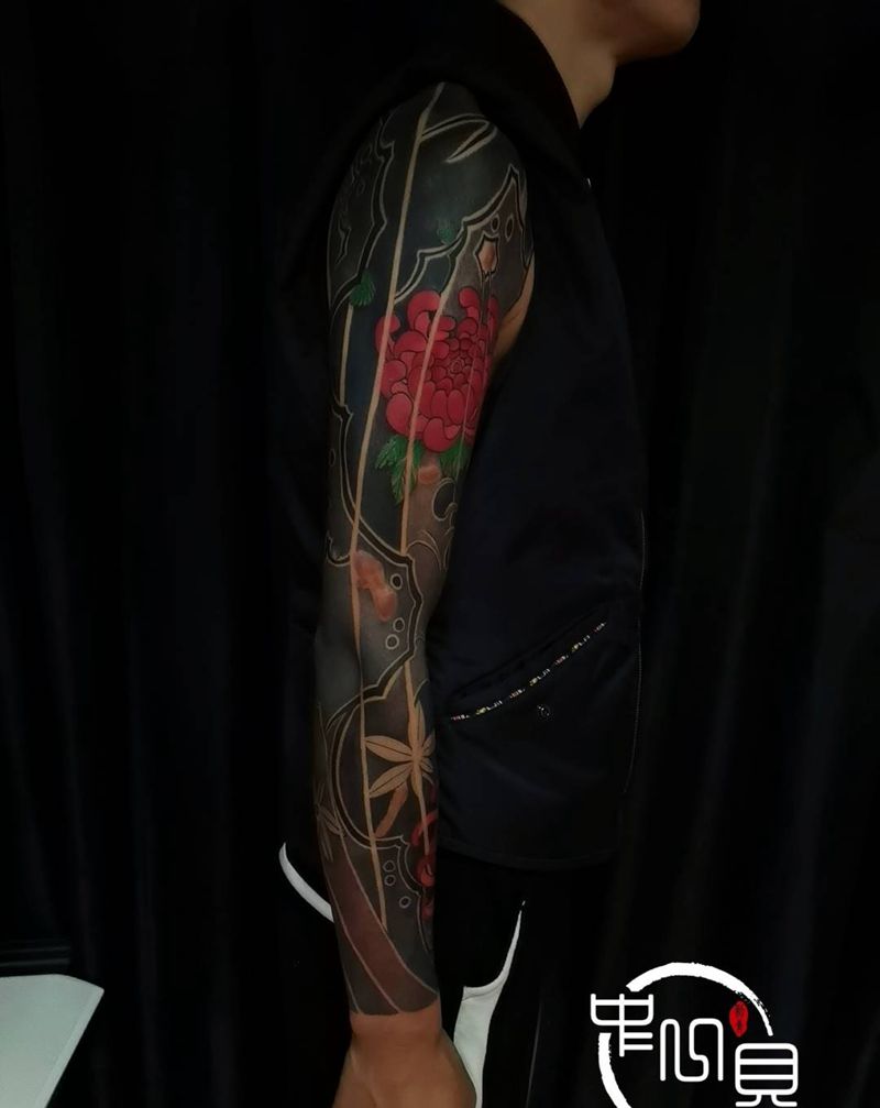 花臂纹身图片_手臂老传统纹身图案