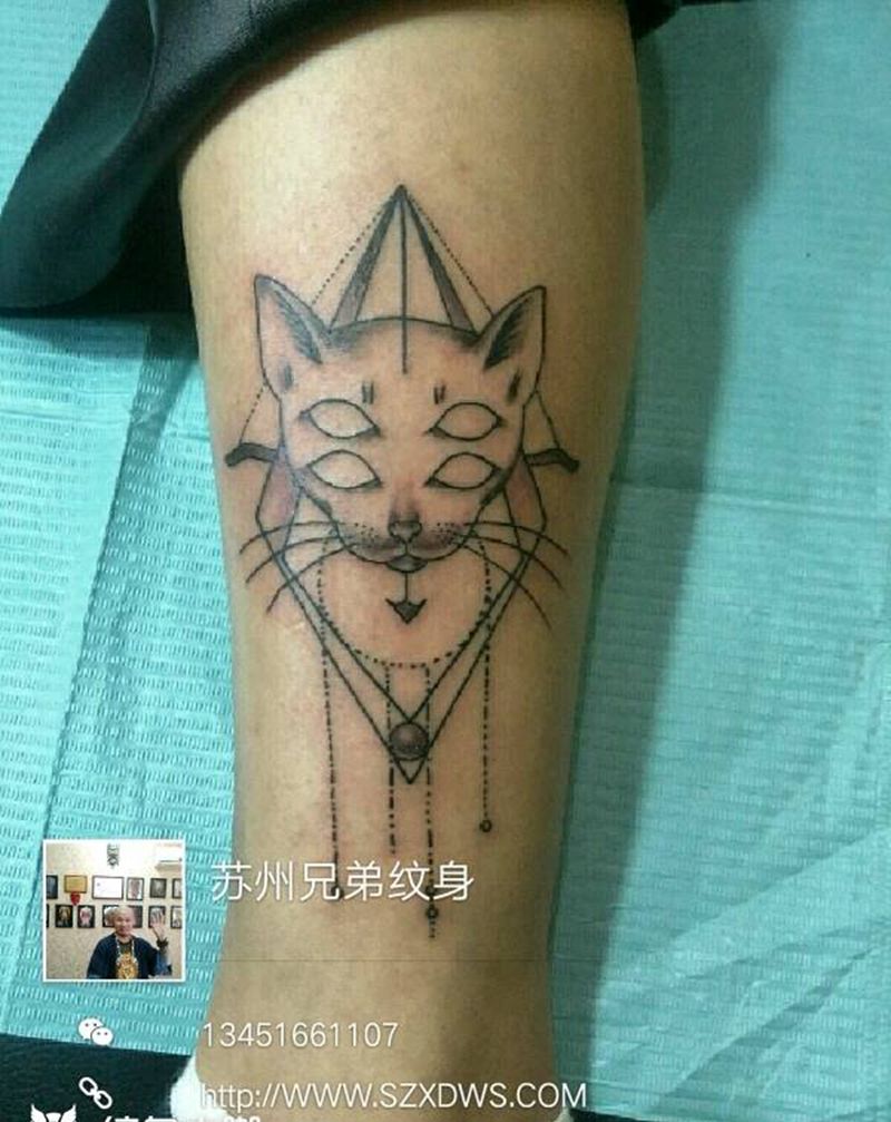 原创设计几何猫纹身图片_腿部纹身图案