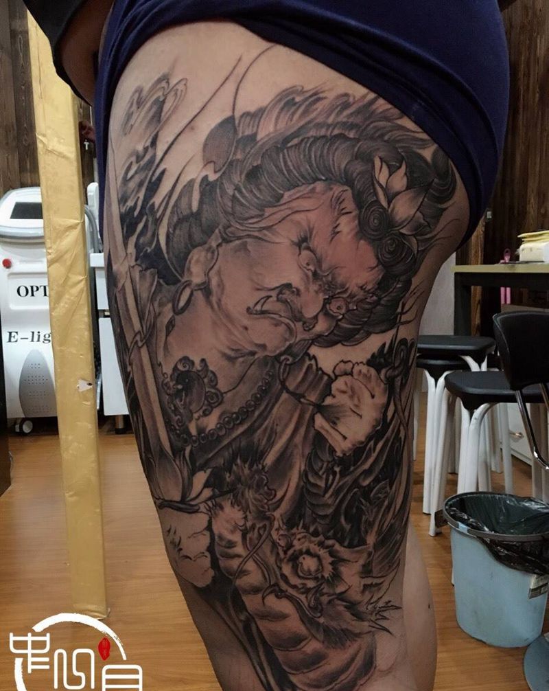 不动冥王纹身图片_腿部纹身图案