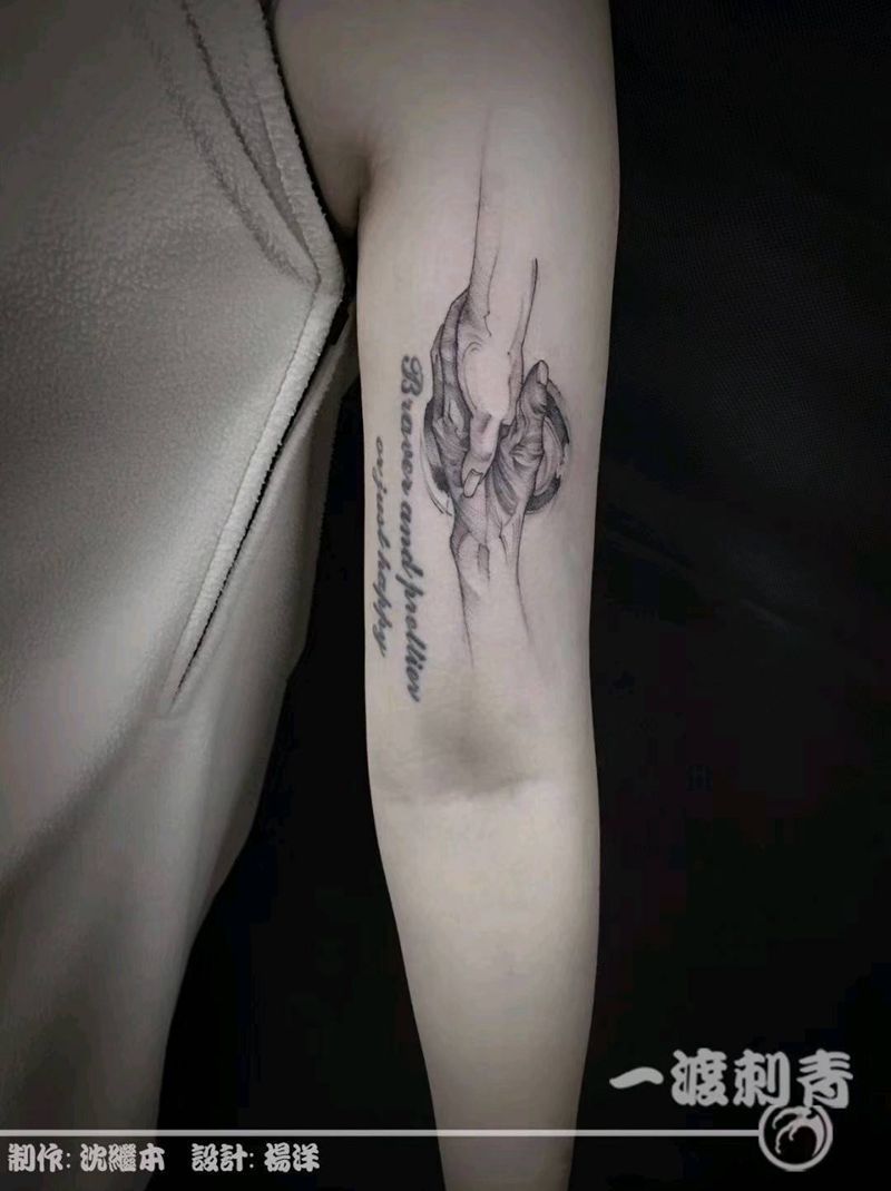 手纹身图片_手臂点刺纹身图案