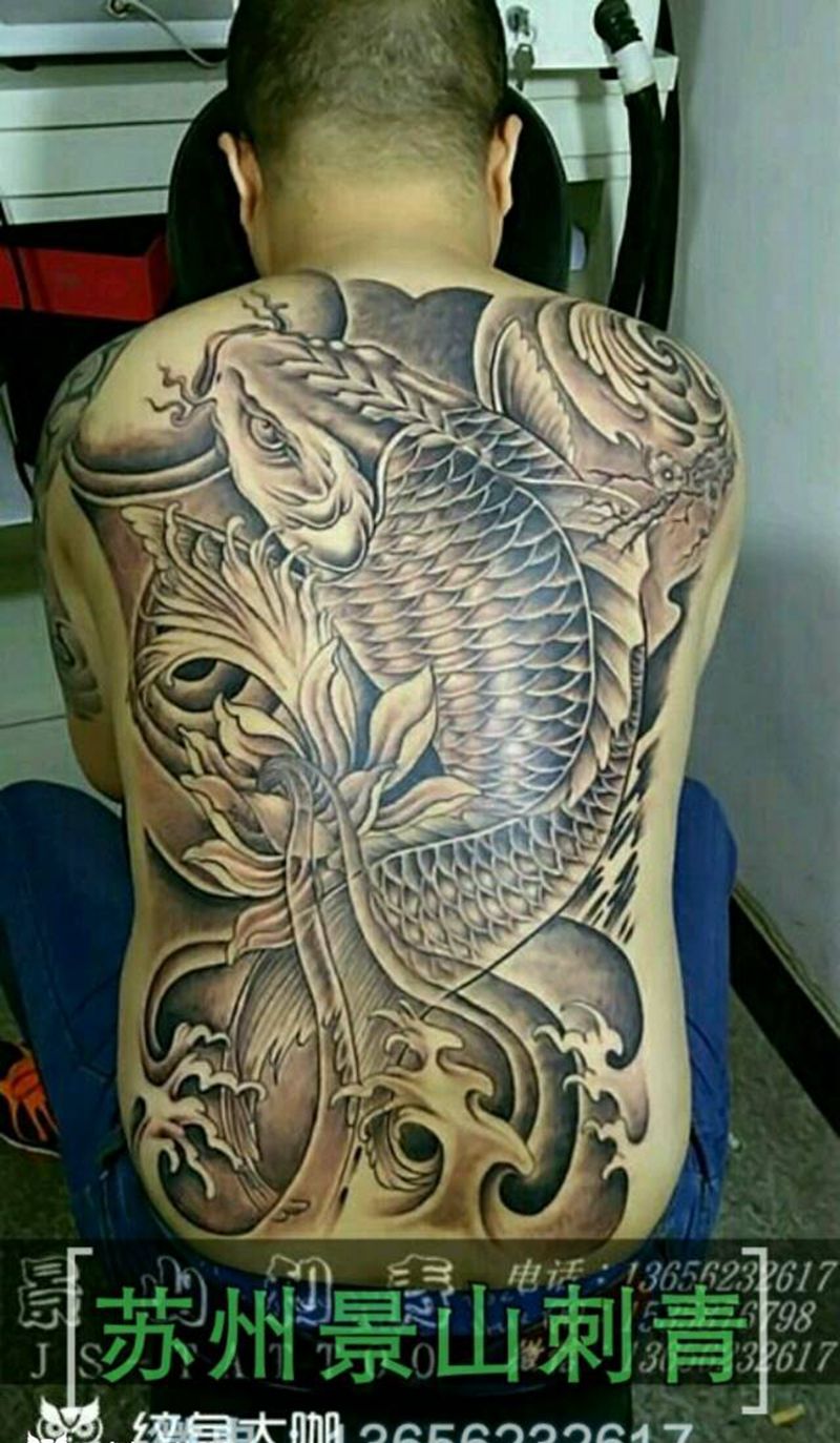 鲤鱼纹身图片