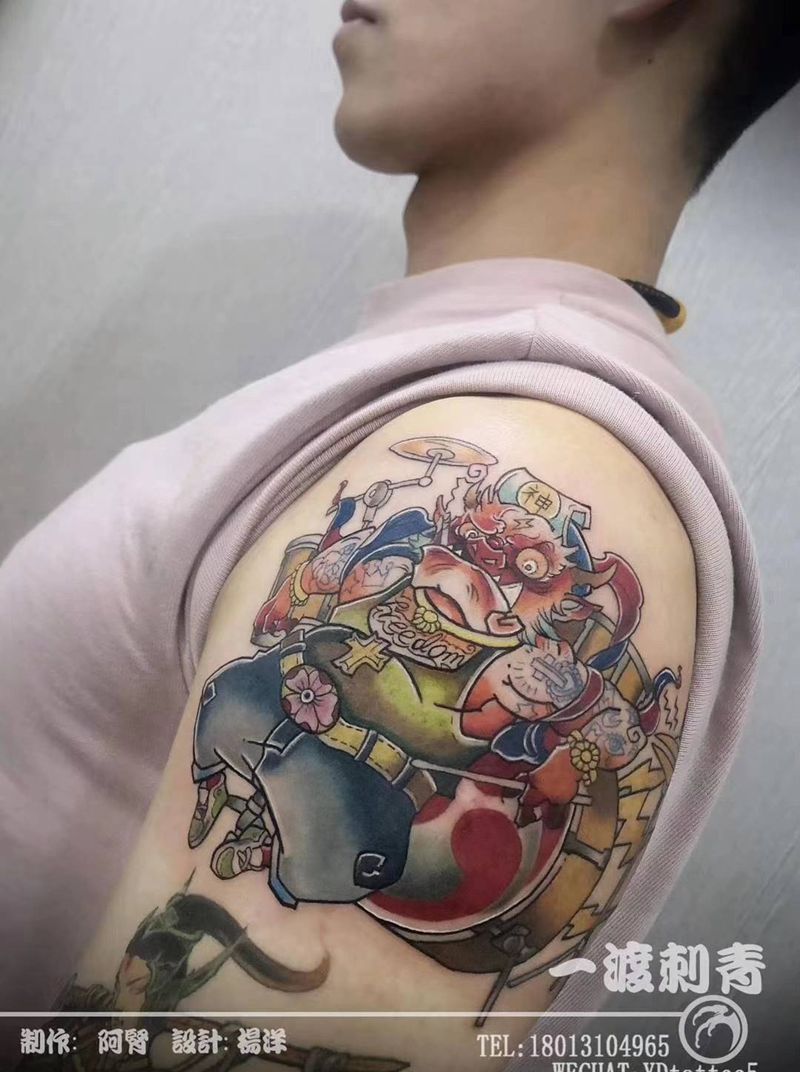 雷神纹身图片_肩部新传统水墨纹身图案