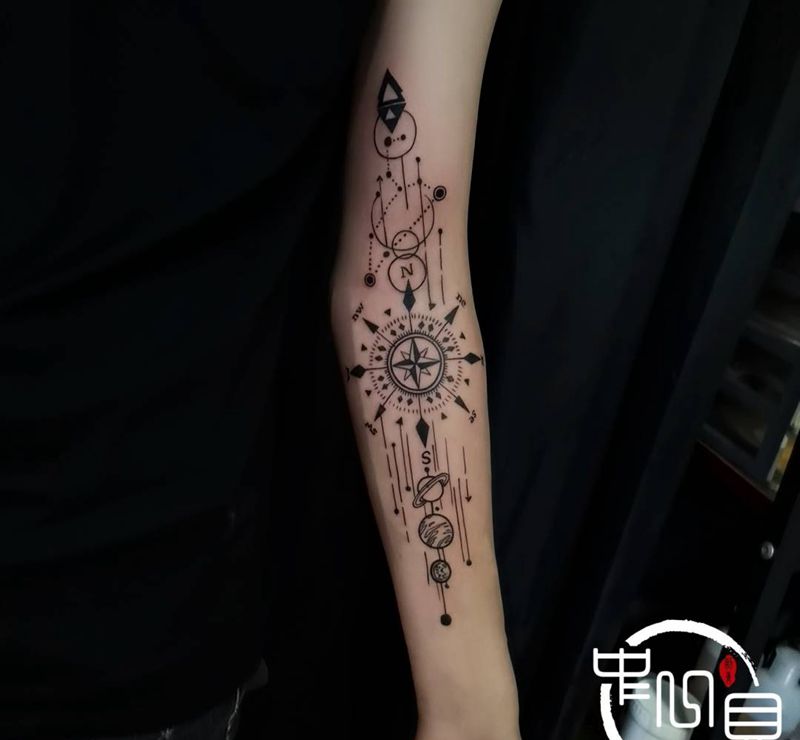 几何纹身图片_手臂纹身图案