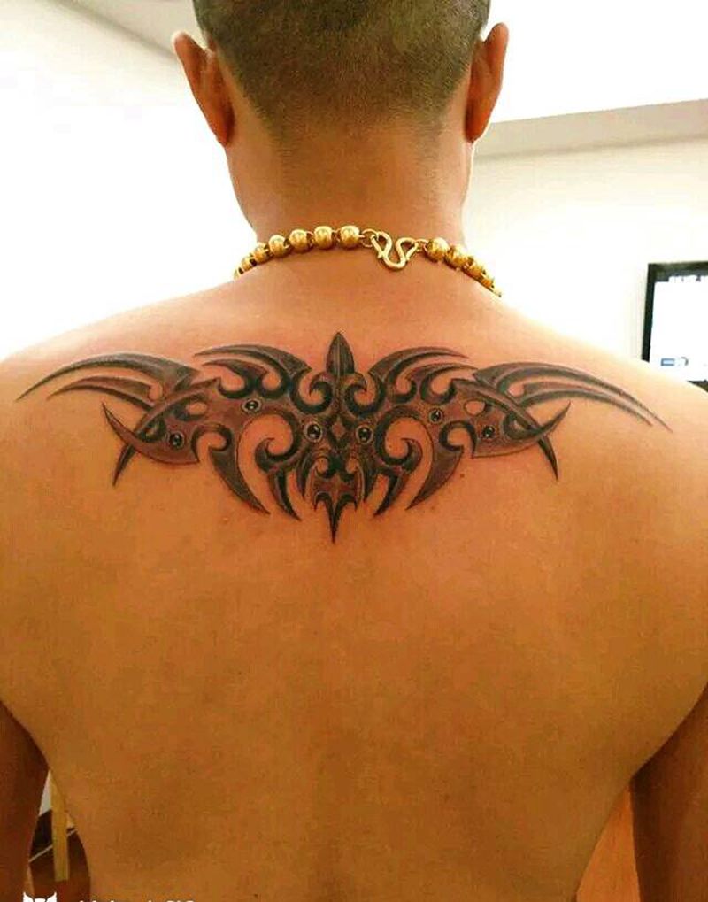 图腾腰花纹身图片