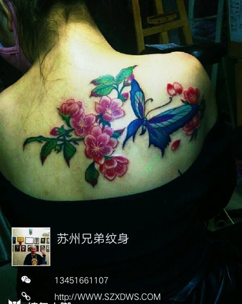 樱花蝴蝶纹身图片
