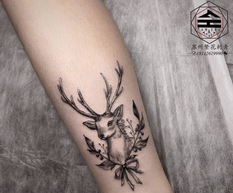 小鹿纹身图片