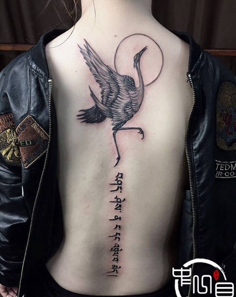 鹤纹身图片_背部纹身图案