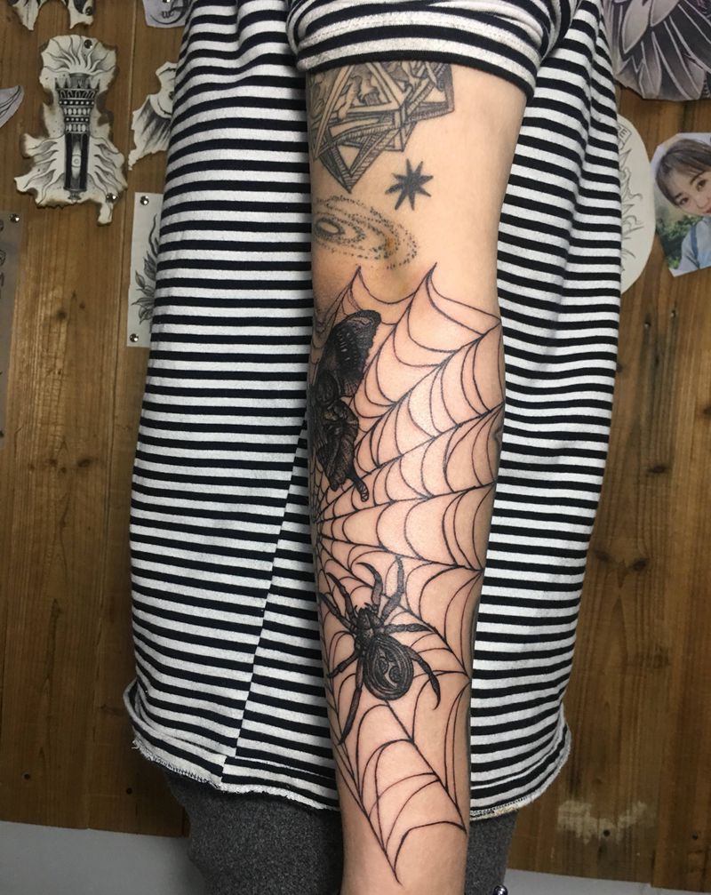 蜘蛛网纹身图片