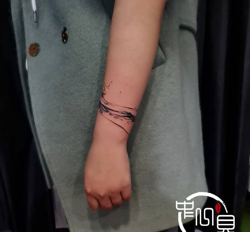 线纹身图片_手臂纹身图案