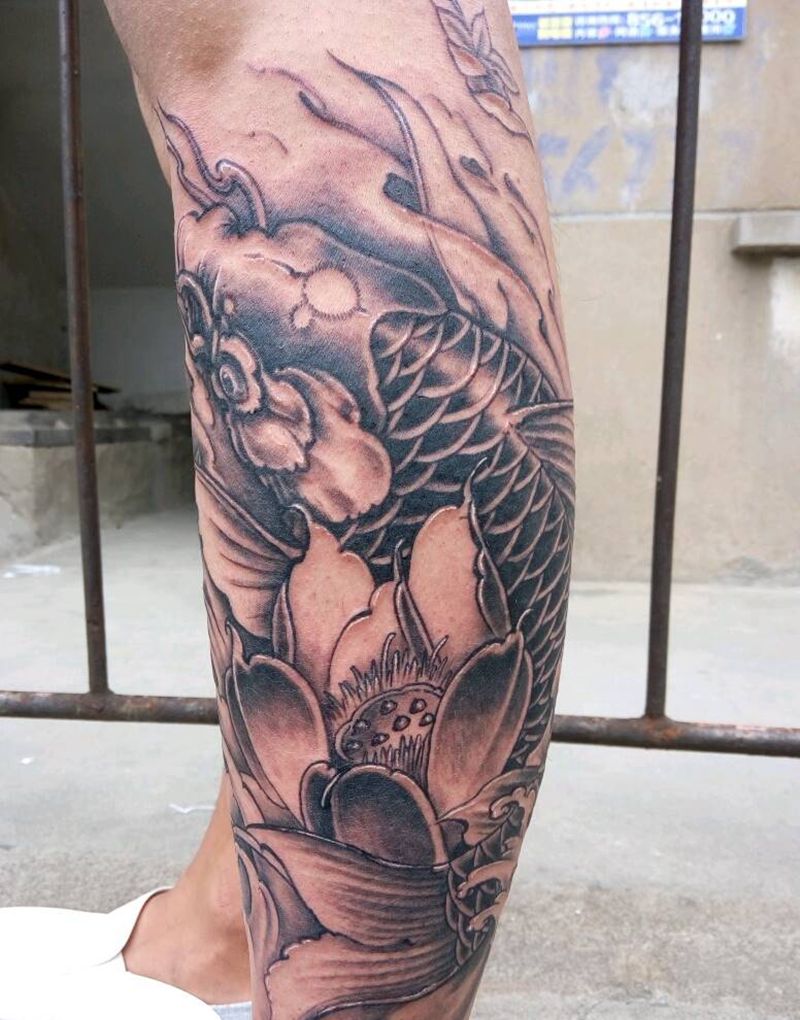 小腿鲤鱼纹身图片_腿部传统动物成品纹身图案