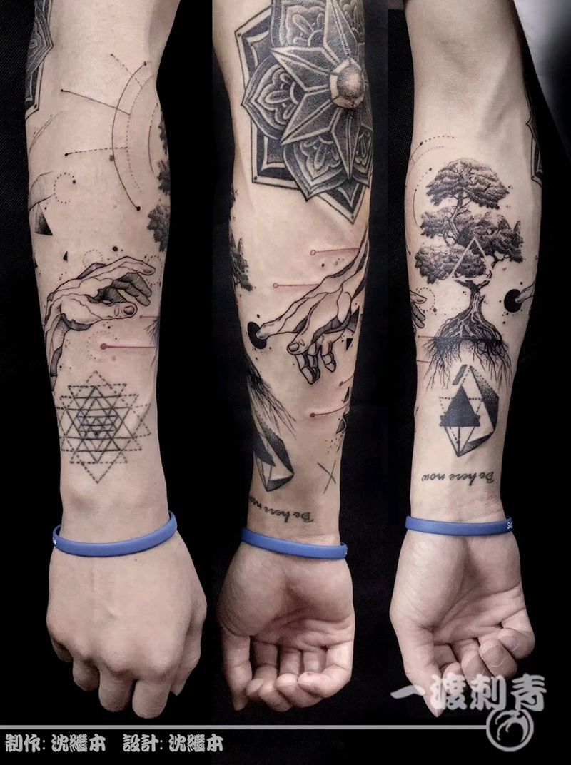世界之树纹身图片_手臂点刺纹身图案