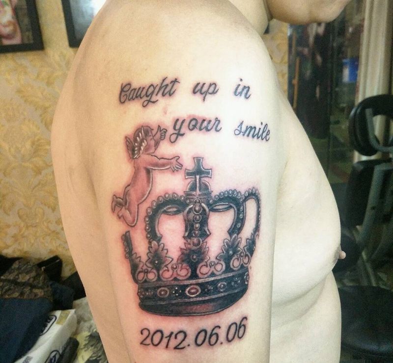 皇冠与天使纹身图片