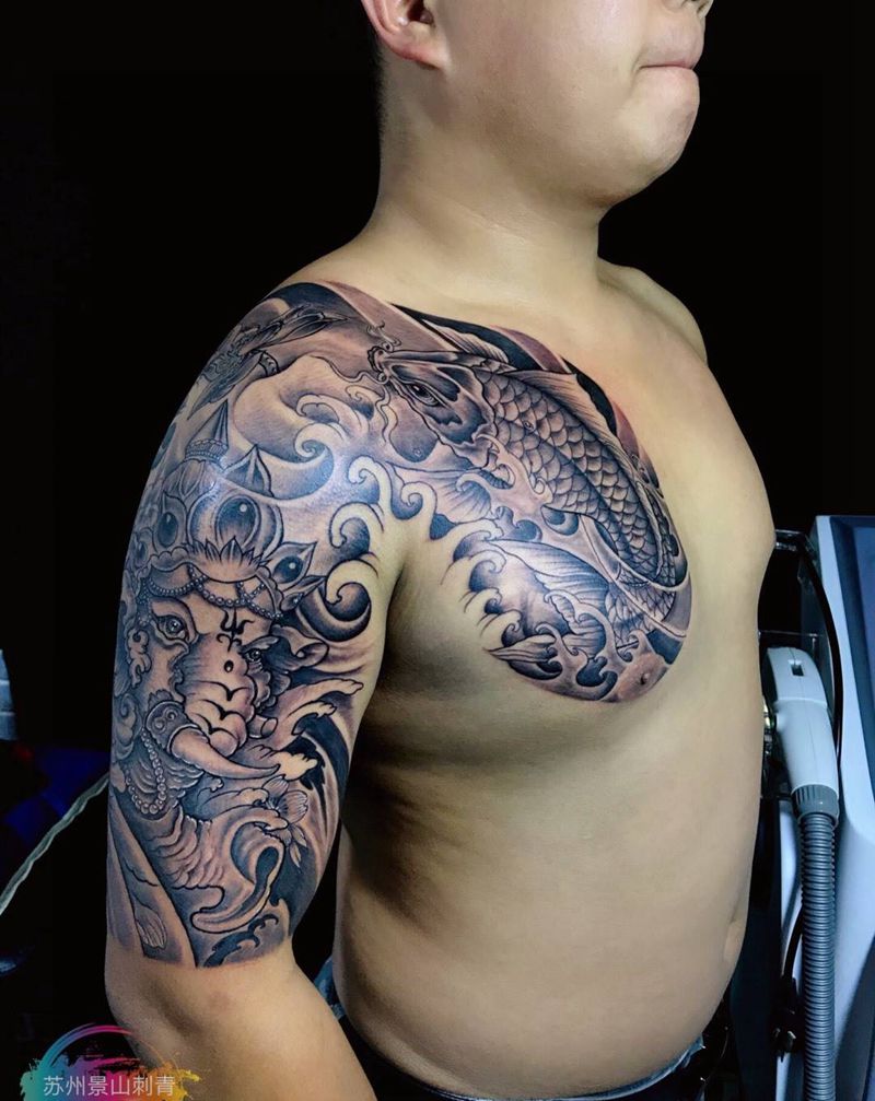 象神鲤鱼半甲纹身图片