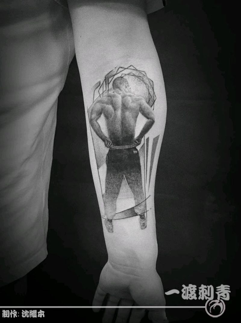 偶像纹身图片_手臂点刺纹身图案