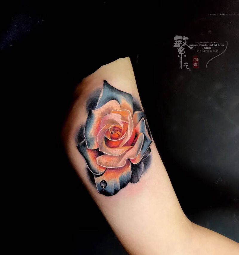 赠人玫瑰手有余香纹身图片