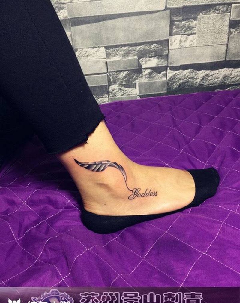 小清新羽毛纹身图片