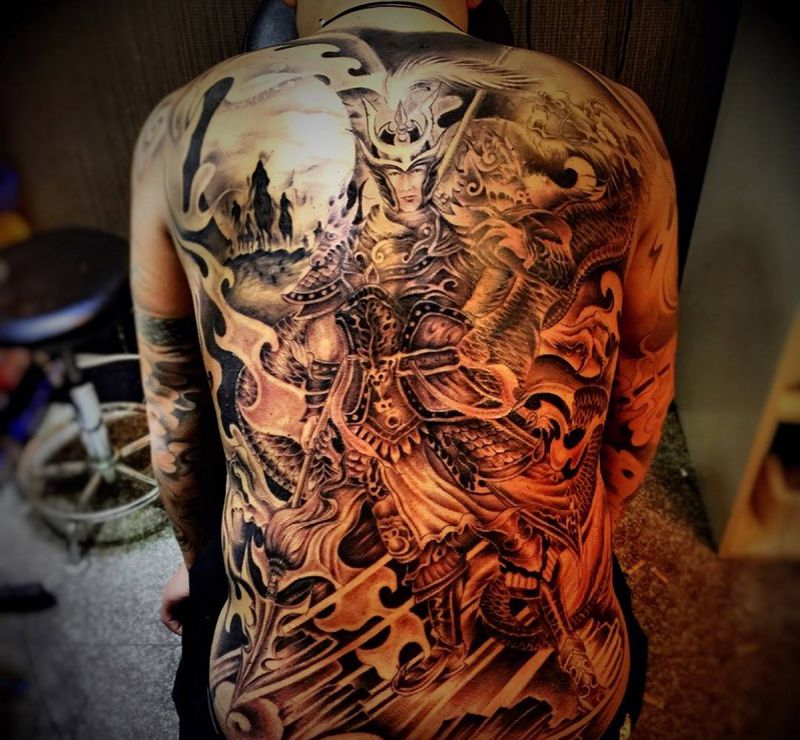 后背赵云纹身图片