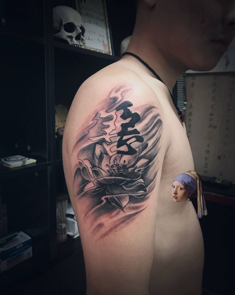 大臂 善恶纹身图片_手臂新传统纹身图案