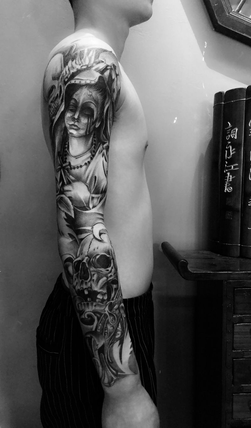 包臂纹身图片_手臂纹身图案