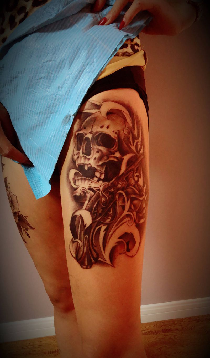 骷髅纹身图片_腿部纹身图案