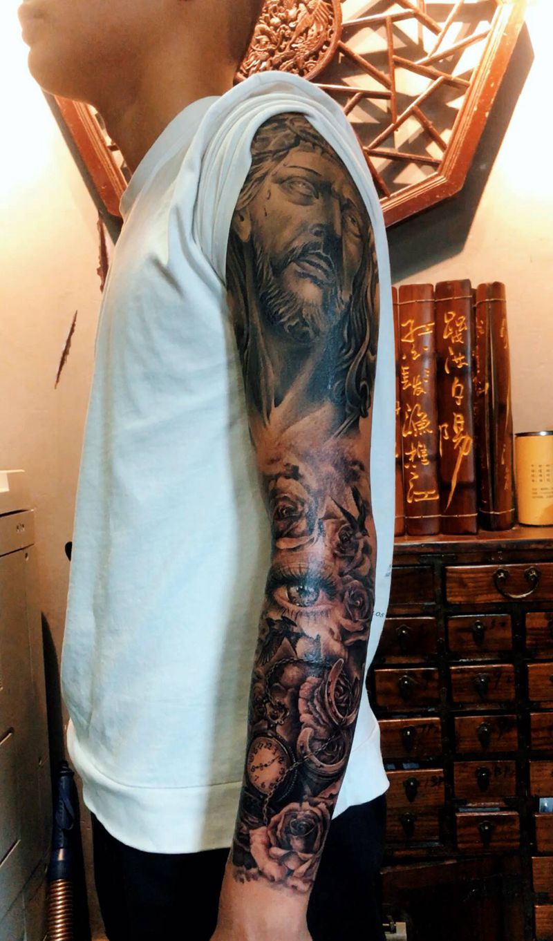 包臂纹身图片_手臂纹身图案