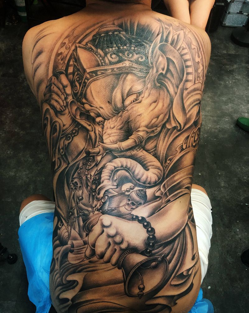 象神纹身图片_背部新传统纹身图案